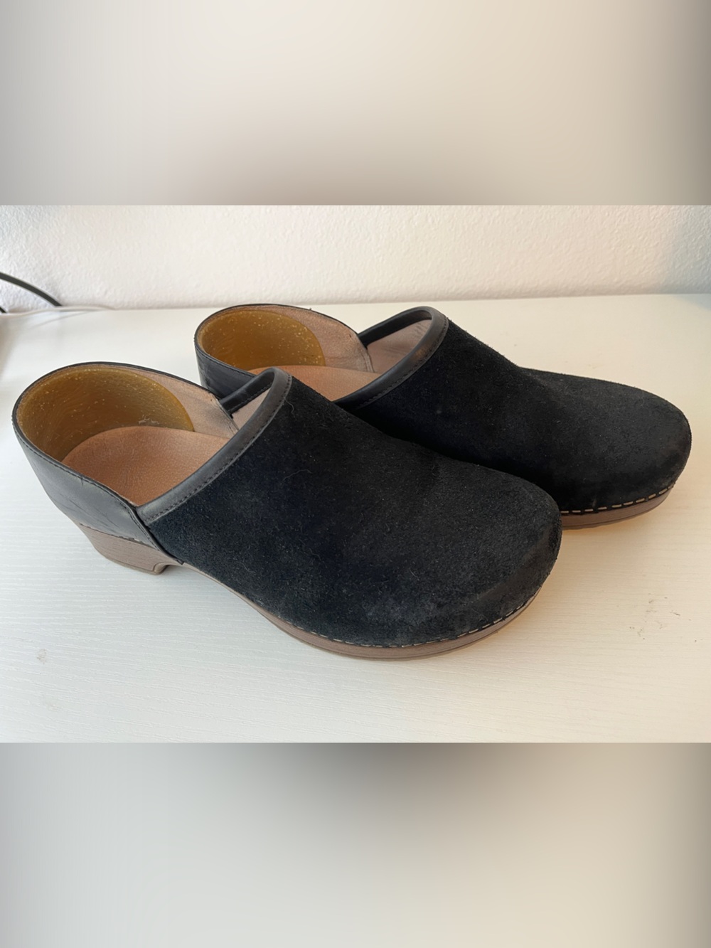 Dansko Brenna Clogs Size 9-9.5